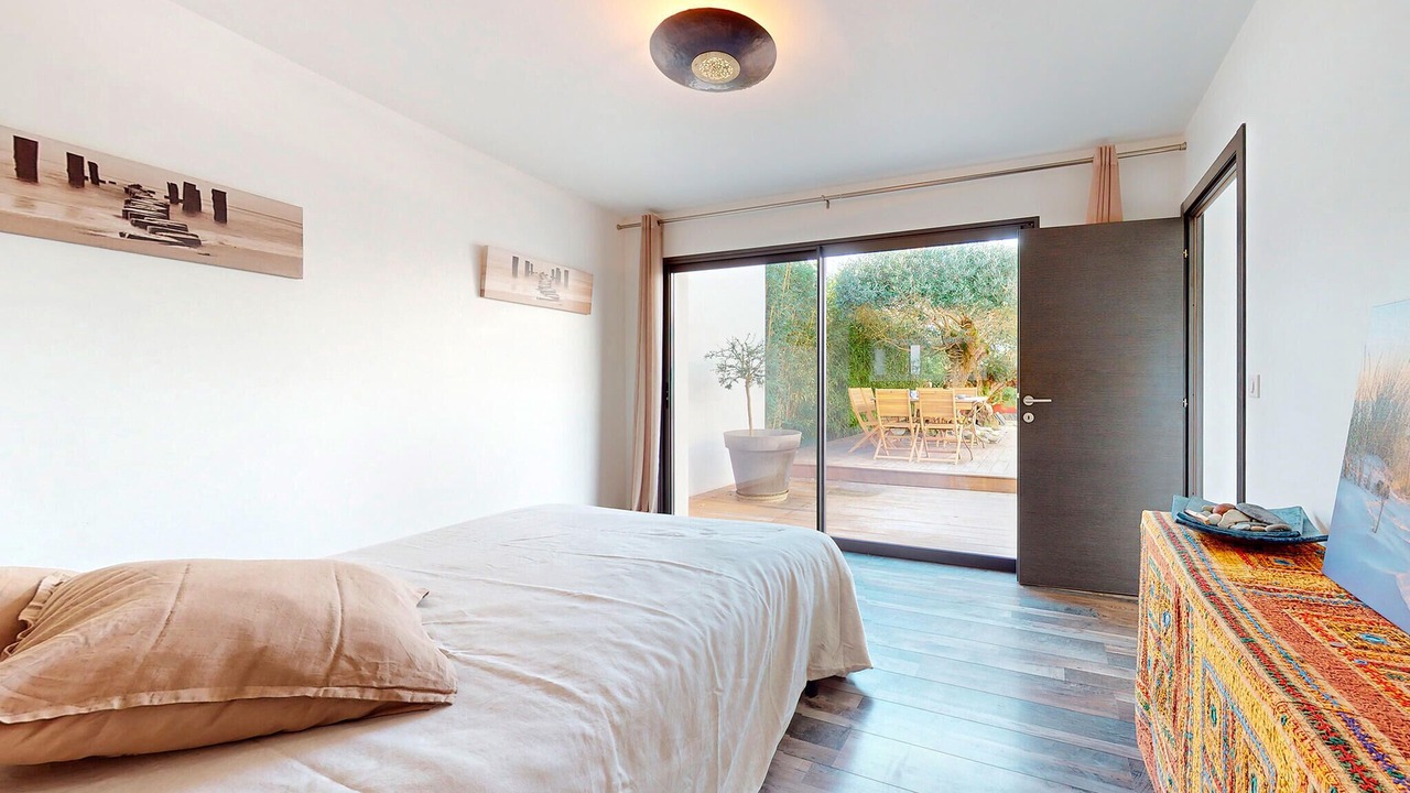 Photo of Others in Medis