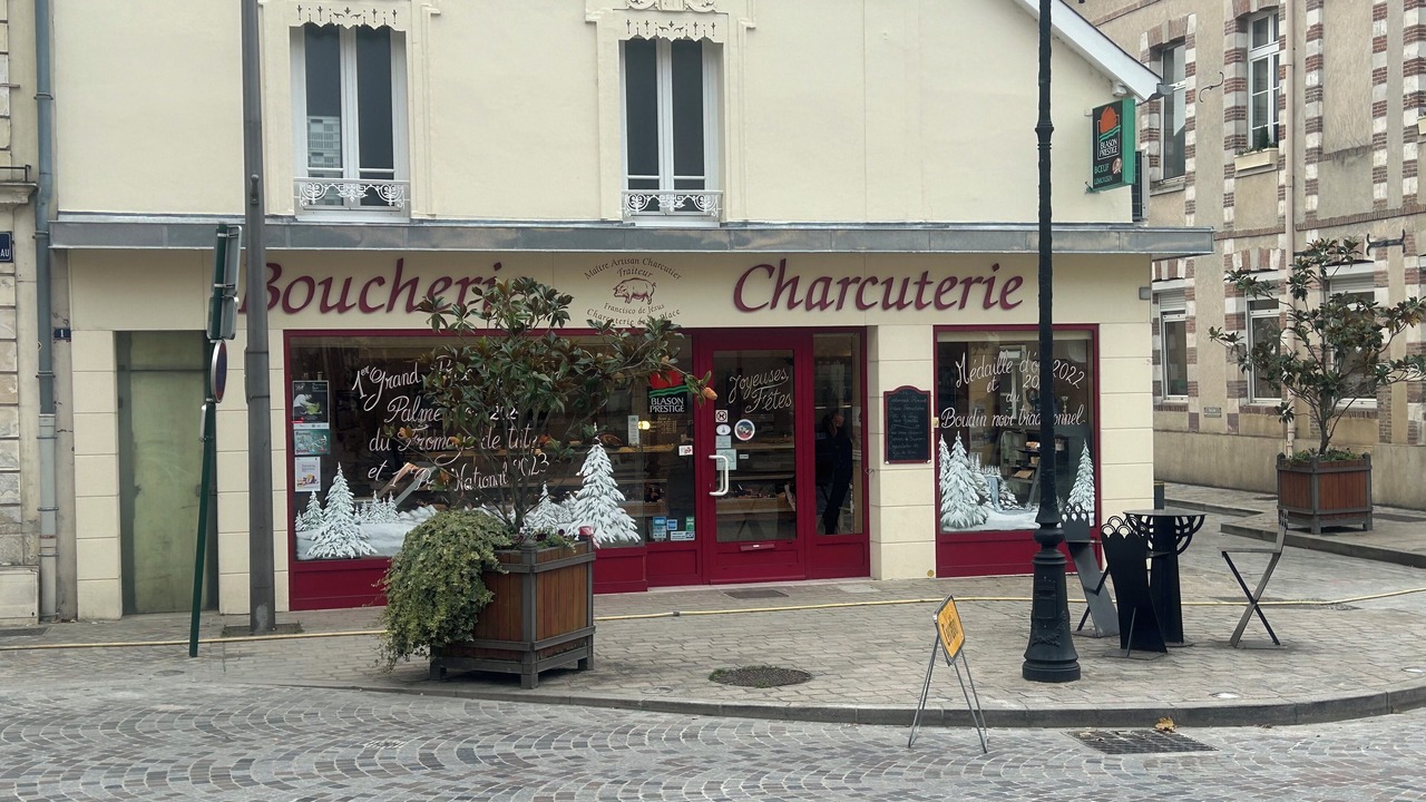 Photo of Others in Ay