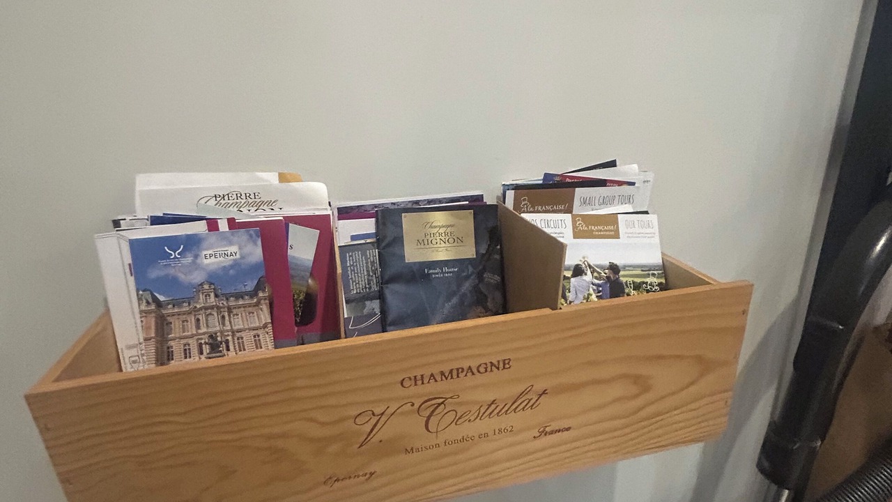 Photo of Others in Ay