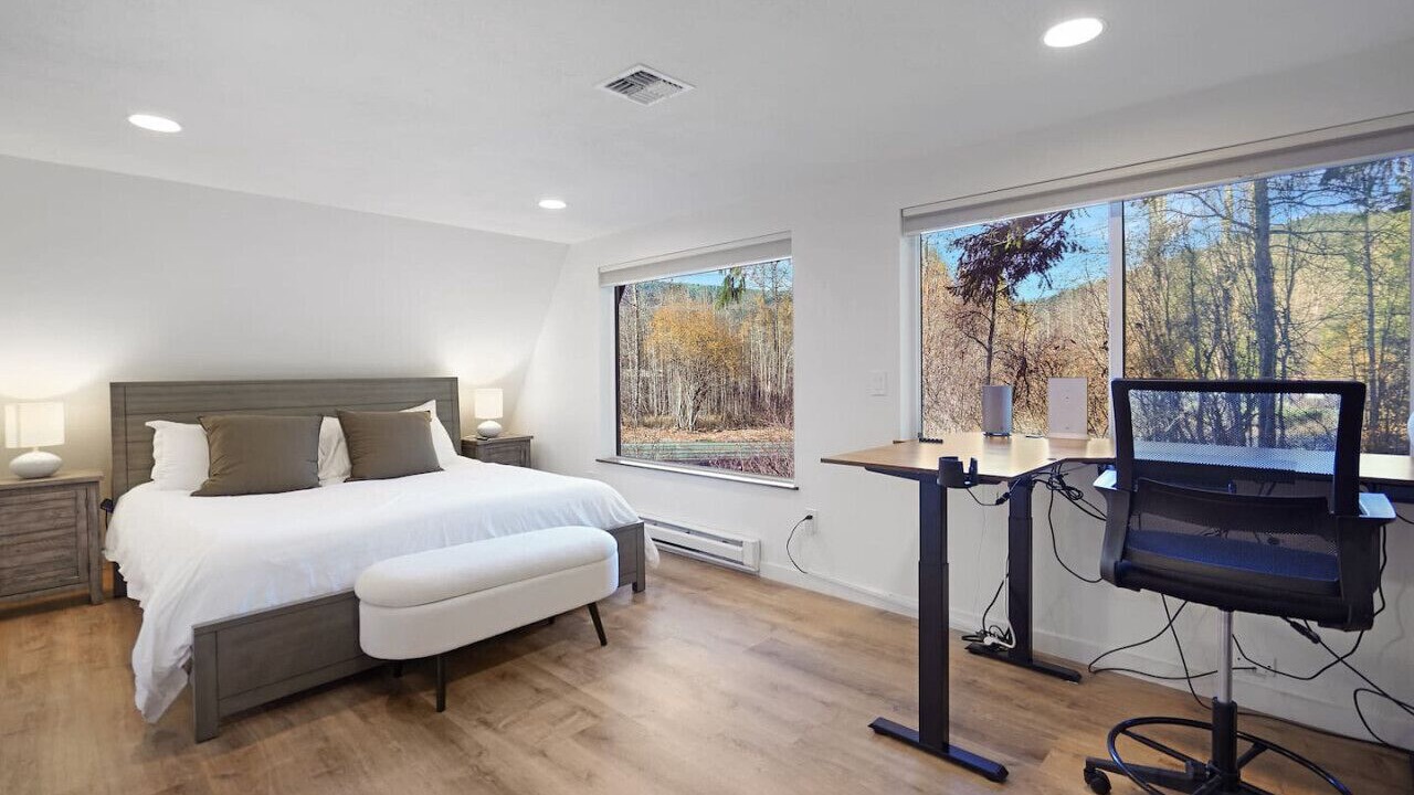 Photo of Bedroom in Leavenworth