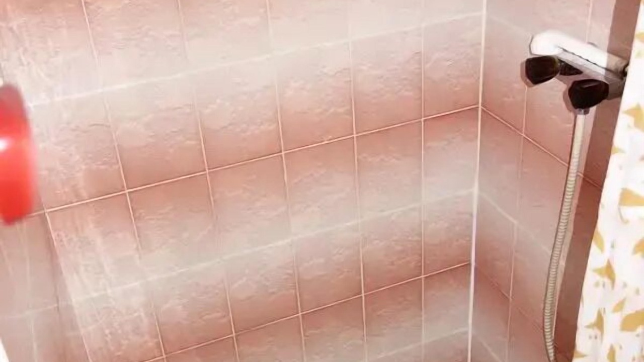 Photo of Bathroom in Eclose-Est