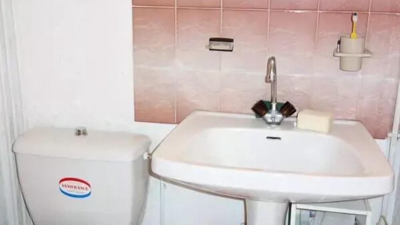 Photo of Bathroom in Eclose-Est