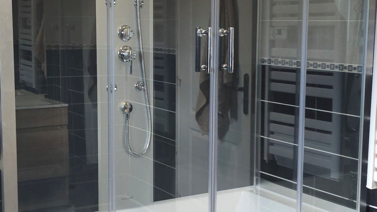 Photo of Bathroom in Saint-Clair-d'Arcey