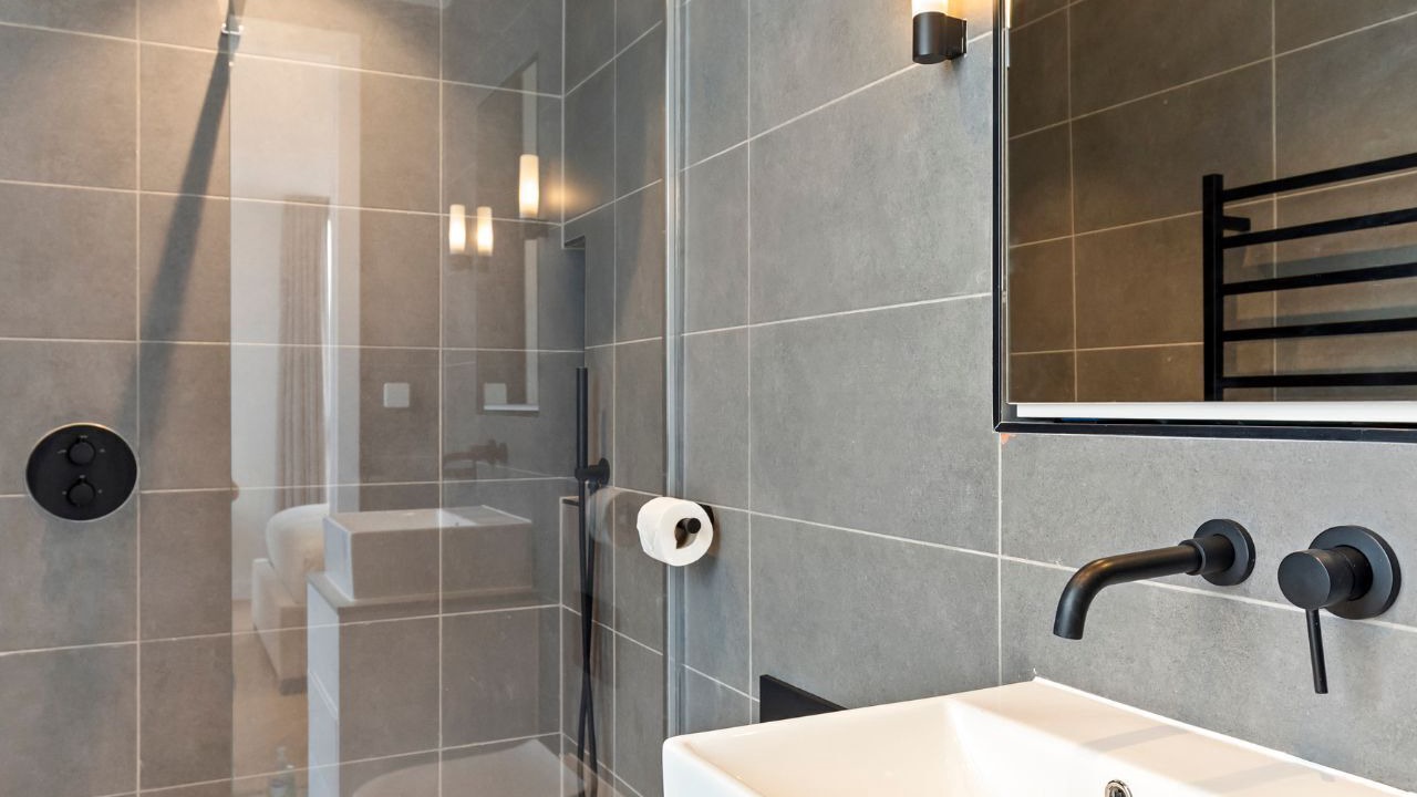 Photo of Bathroom in Dudden Hill