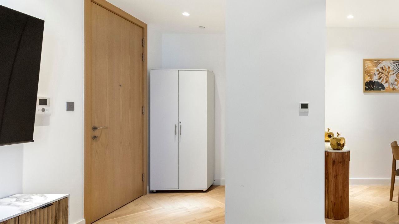 Photo of Others in Dudden Hill