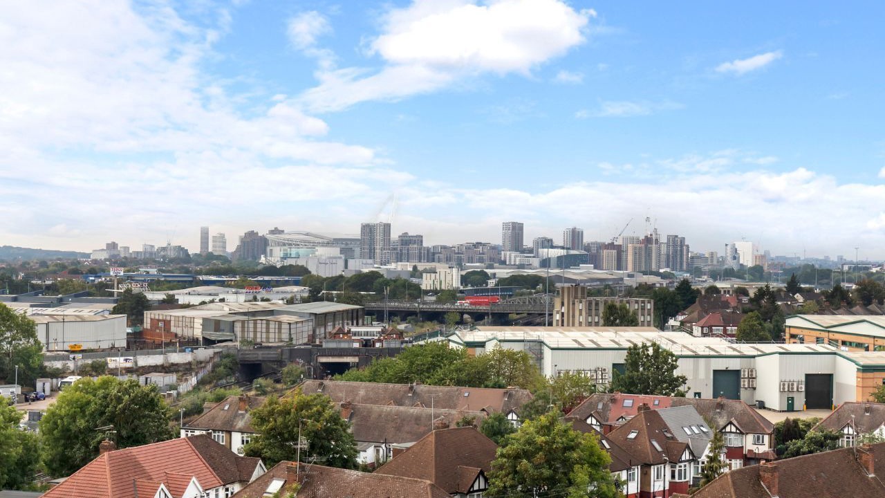 Photo of Others in Dudden Hill