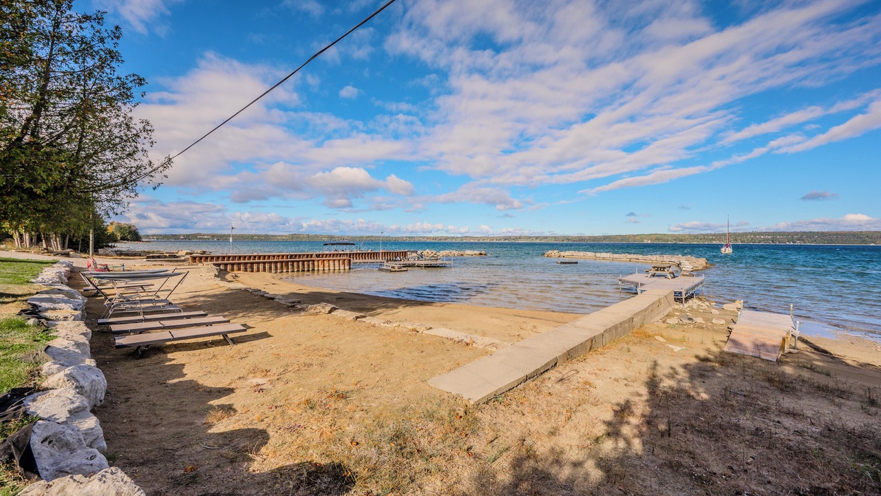 Photo of Outdoor in Colpoys Bay
