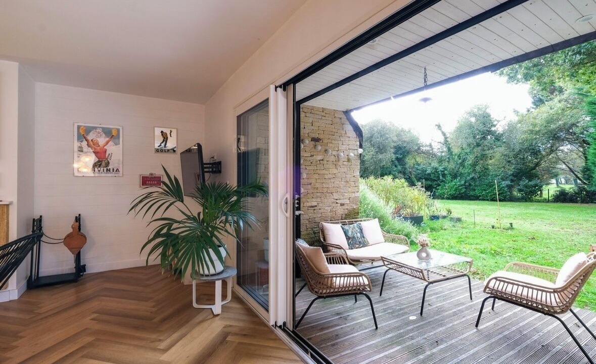 Photo of Patio Balcony in Saint-Andre-des-Eaux