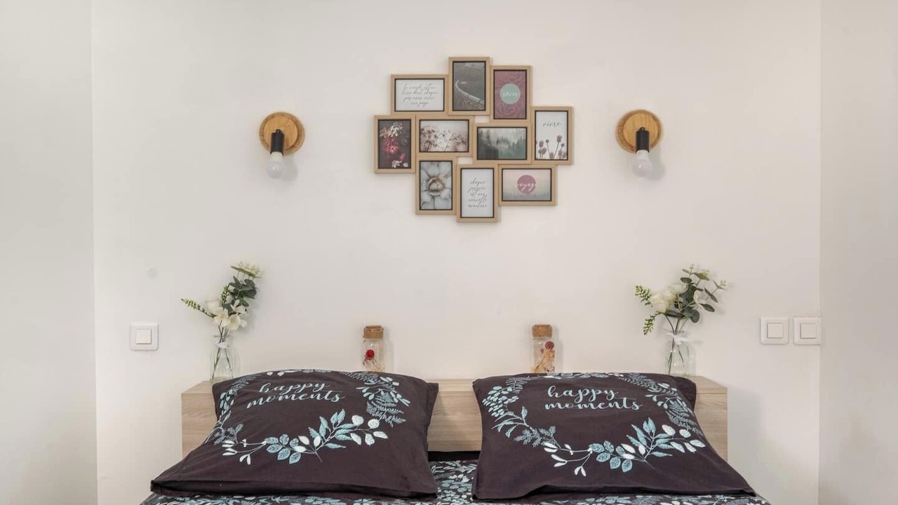 Photo of Bedroom in Chateauneuf-les-Martigues