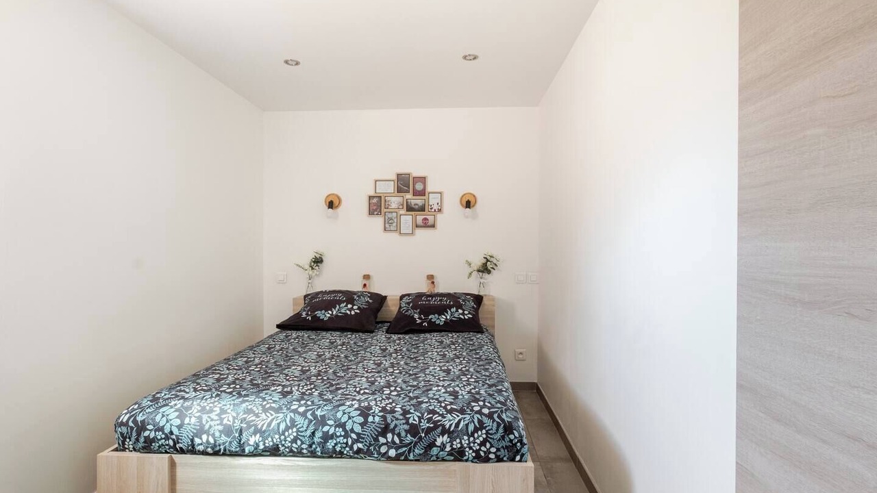 Photo of Bedroom in Chateauneuf-les-Martigues