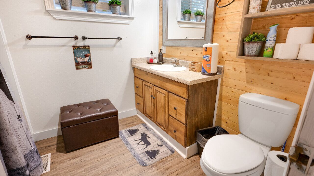 Photo of Bathroom in Garden City