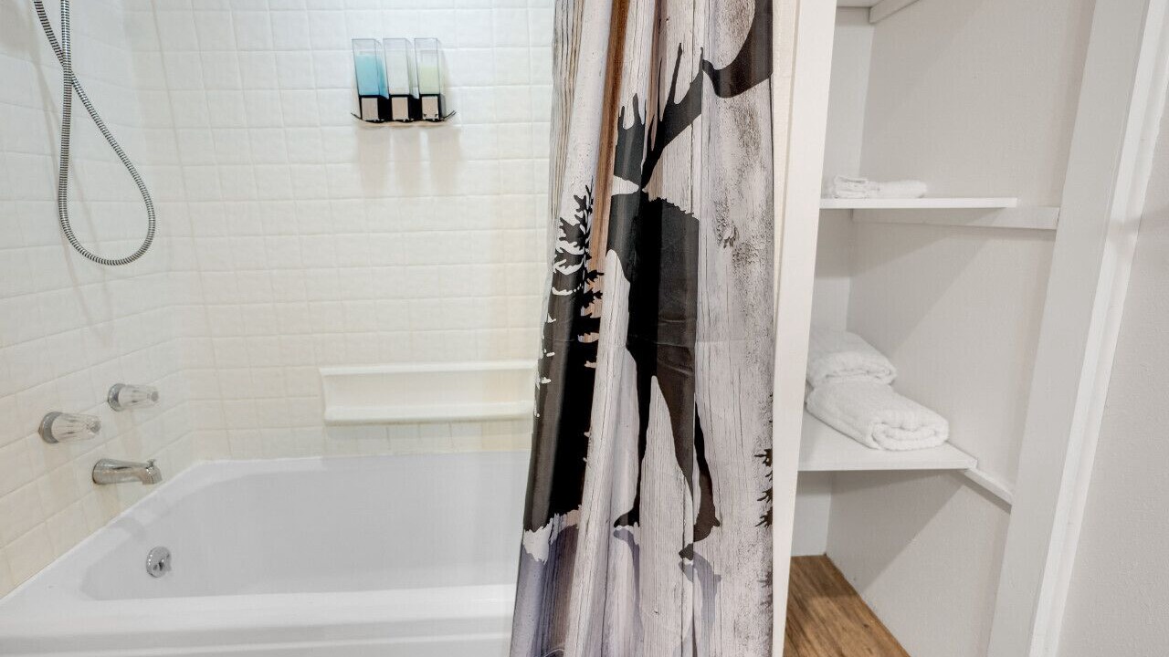 Photo of Bathroom in Garden City