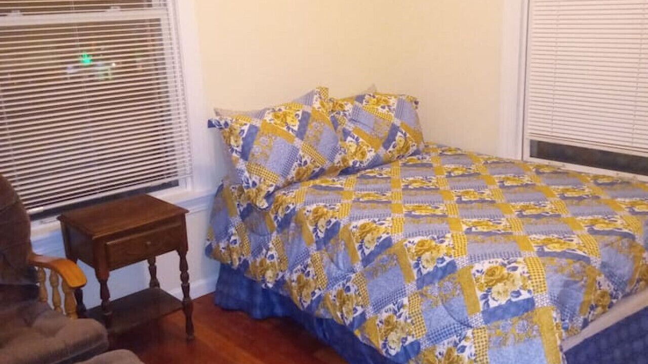 Photo of Bedroom in Niskayuna