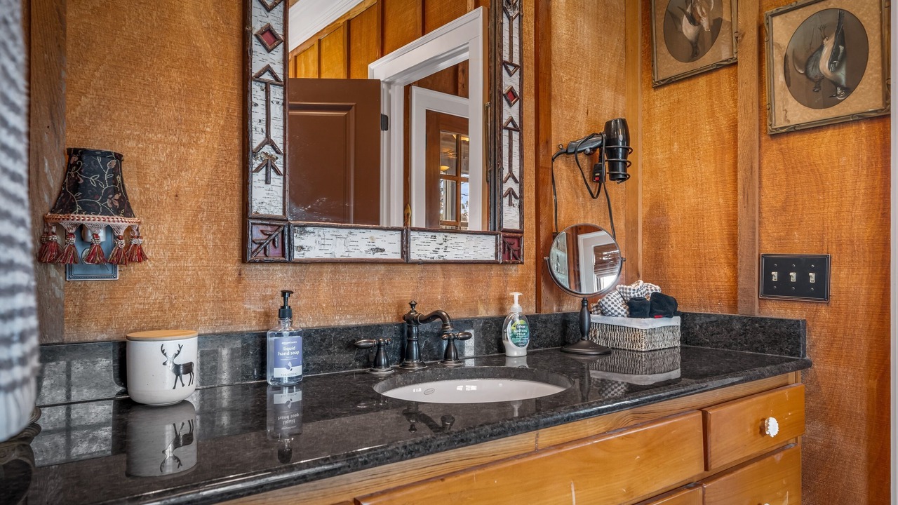 Photo of Bathroom in Mentone