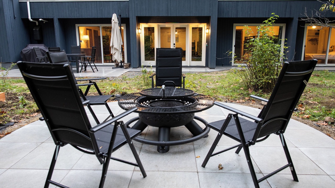 Photo of Patio Balcony in Temple