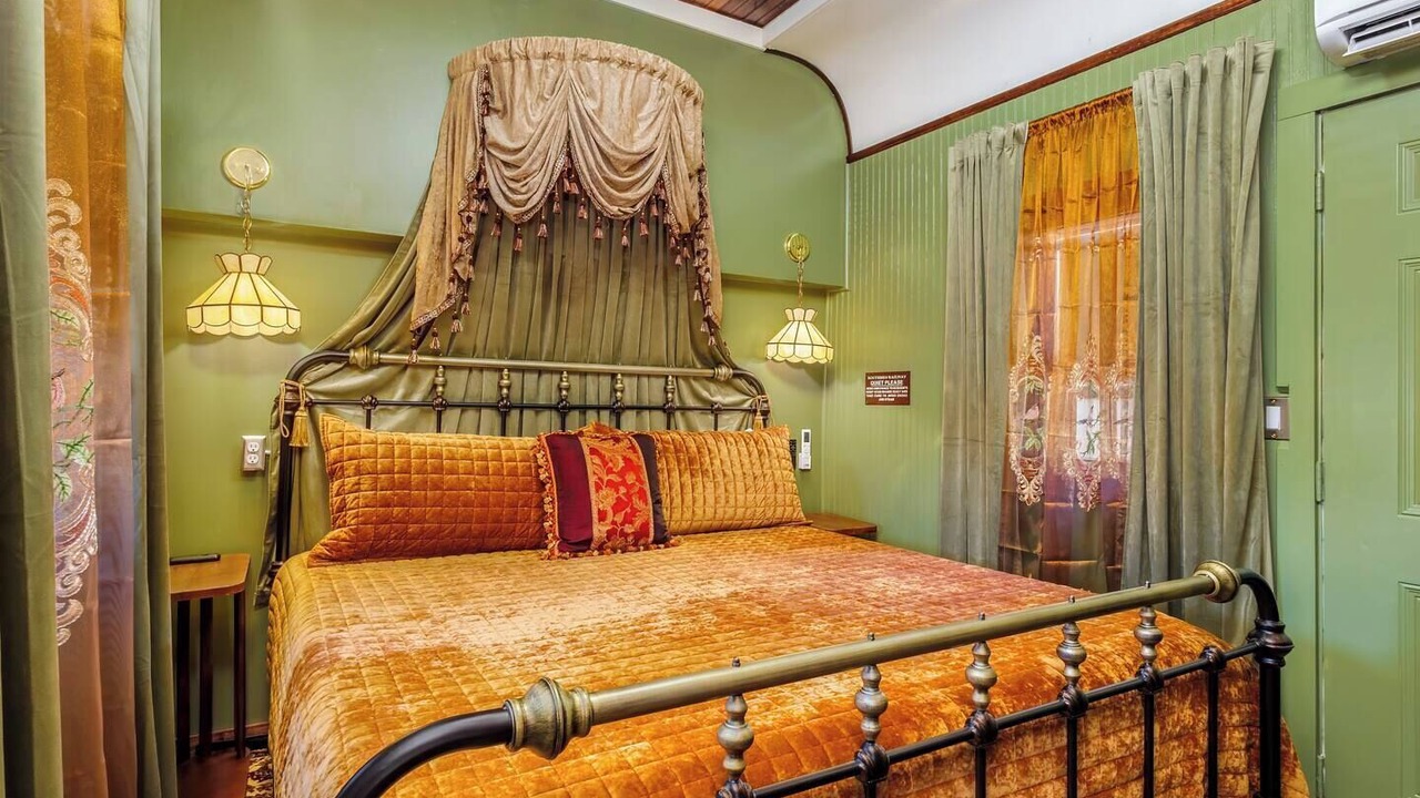 Photo of Bedroom in Brownwood