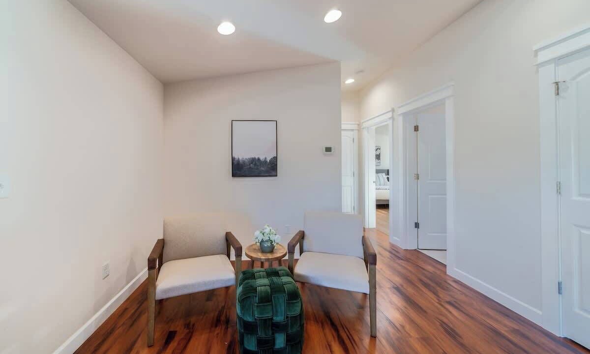 Photo of Others in View Ridge