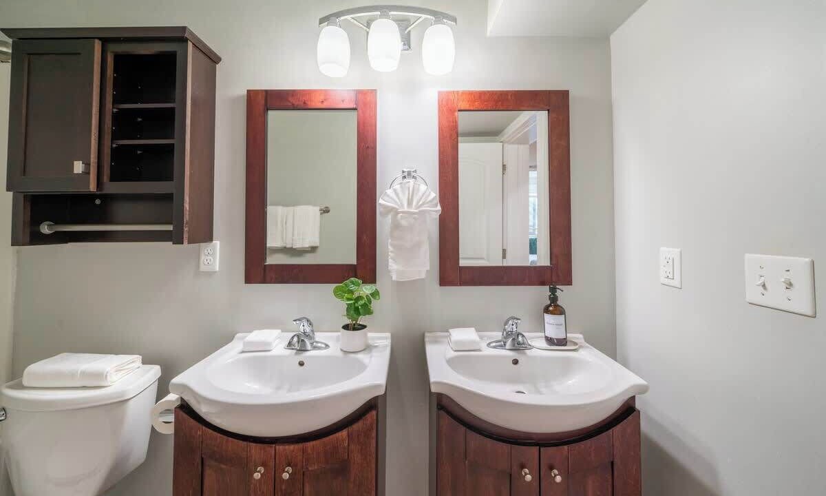 Photo of Bathroom in View Ridge