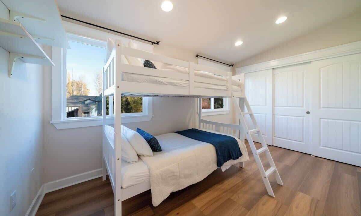 Photo of Bedroom in View Ridge