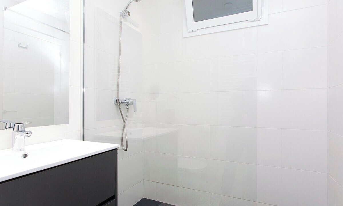 Photo of Bathroom in El Poble-sec