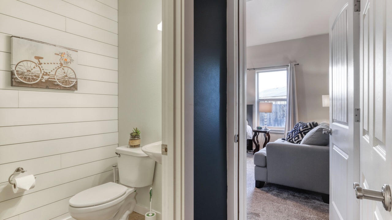 Photo of Bathroom in Larkspur