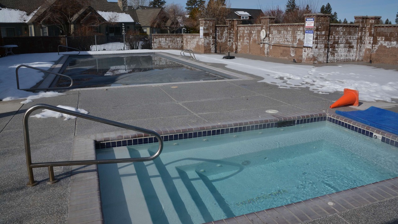 Photo of Others in Sisters