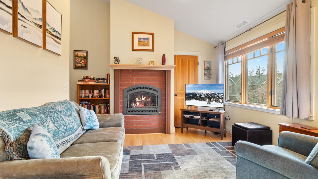 Photo of Bedroom in Sisters