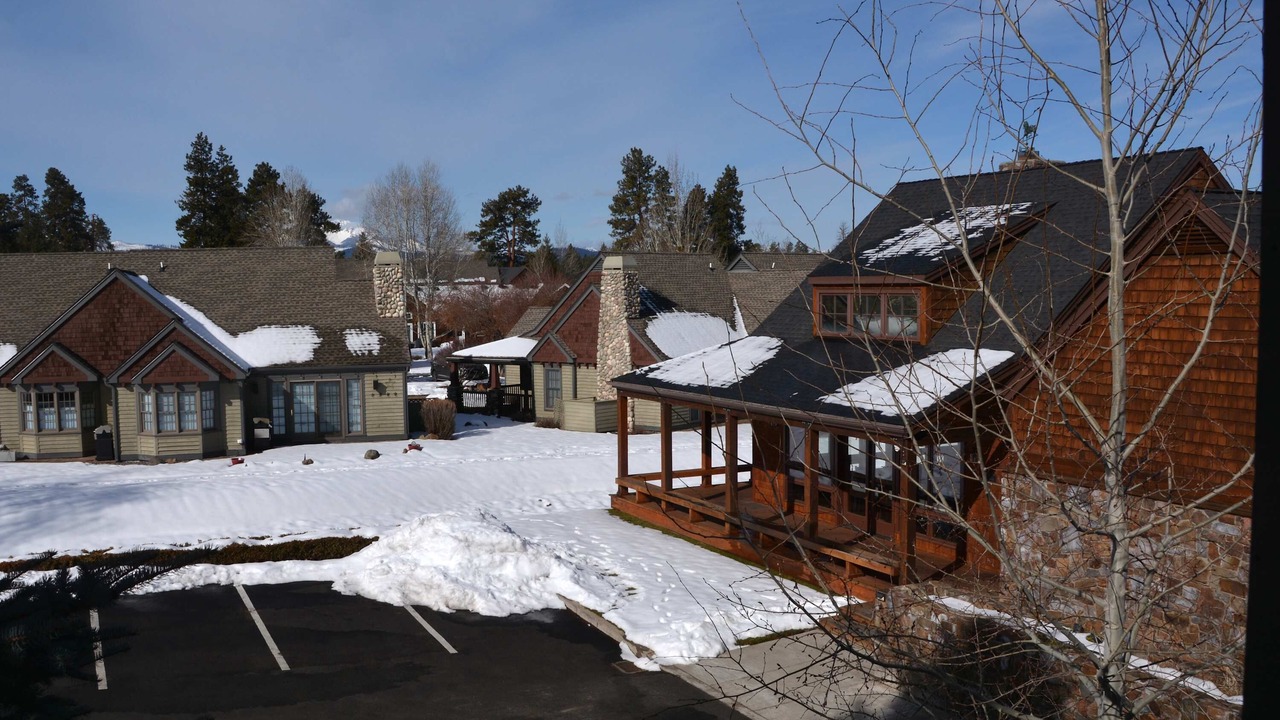 Photo of Others in Sisters