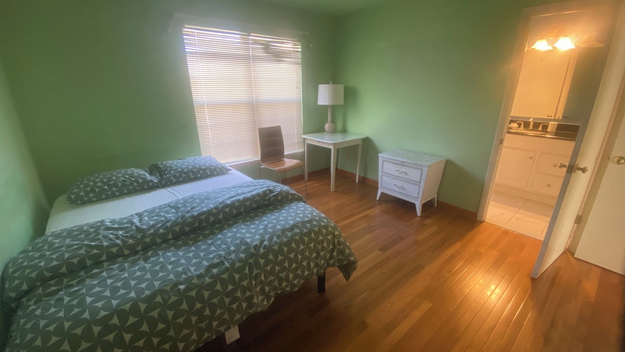 Photo of Bedroom in Middle River
