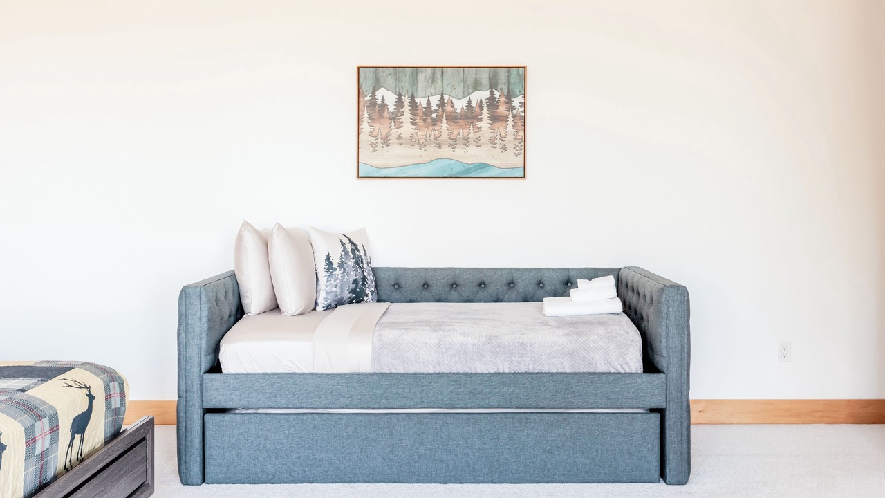 Photo of Bedroom in Eagle Mountain Estates