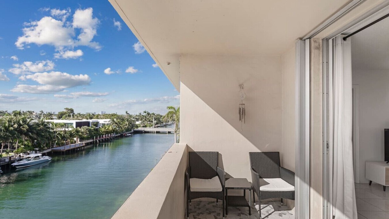 Photo of Patio Balcony in Bay Harbor Islands