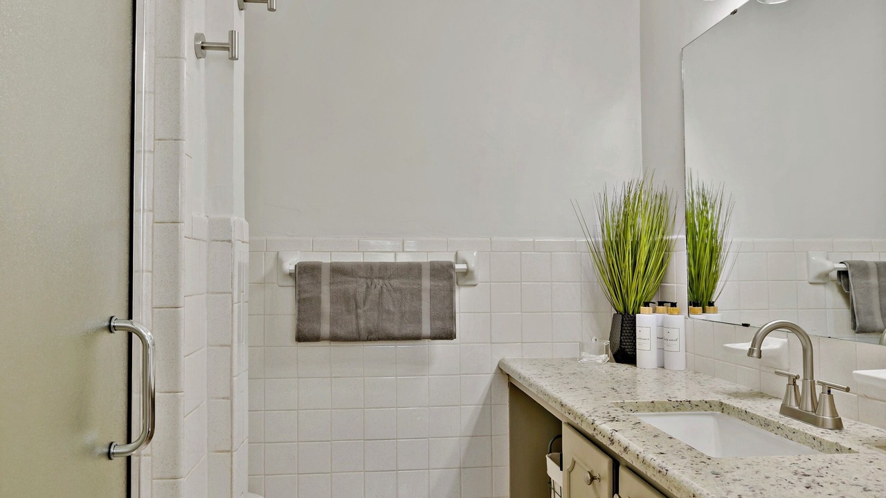 Photo of Bathroom in Dodd City