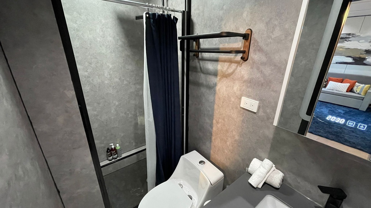 Photo of Bathroom in Tarzana