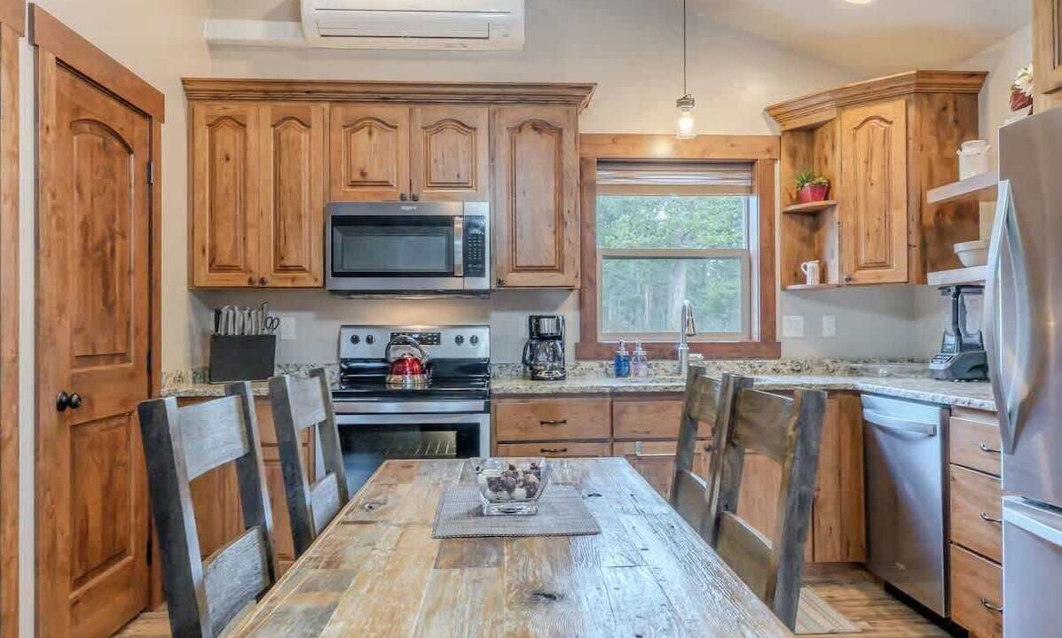 Photo of Kitchen in West Yellowstone