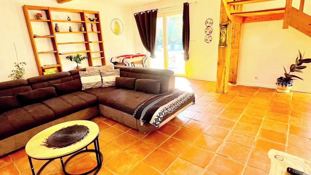 Photo of Livingroom in Lisle-sur-Tarn