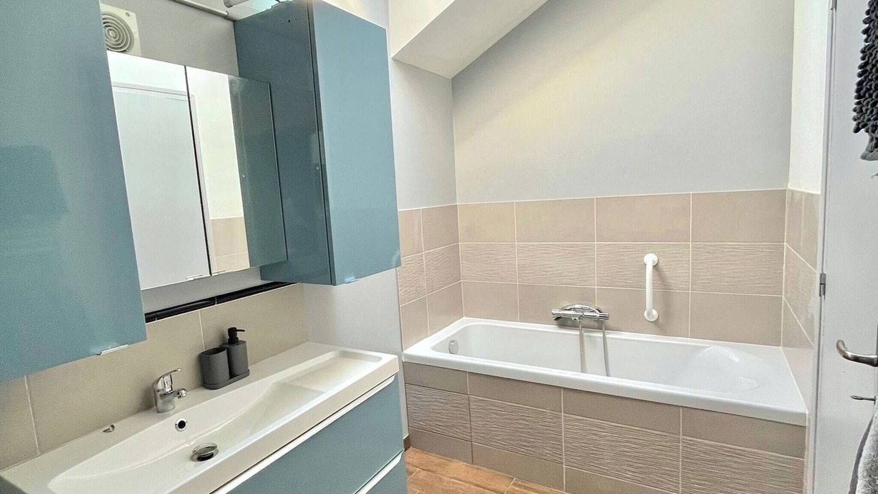 Photo of Bathroom in Lisle-sur-Tarn