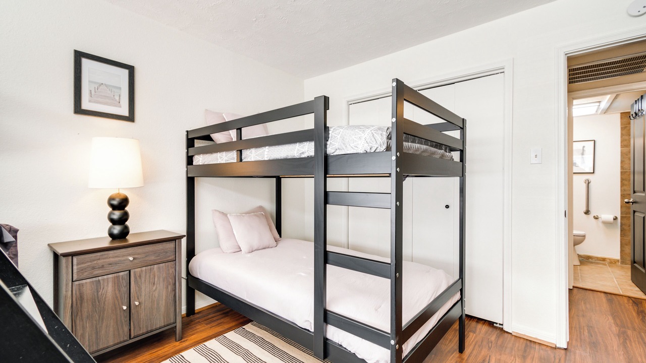 Photo of Bedroom in Walden on Lake Conroe