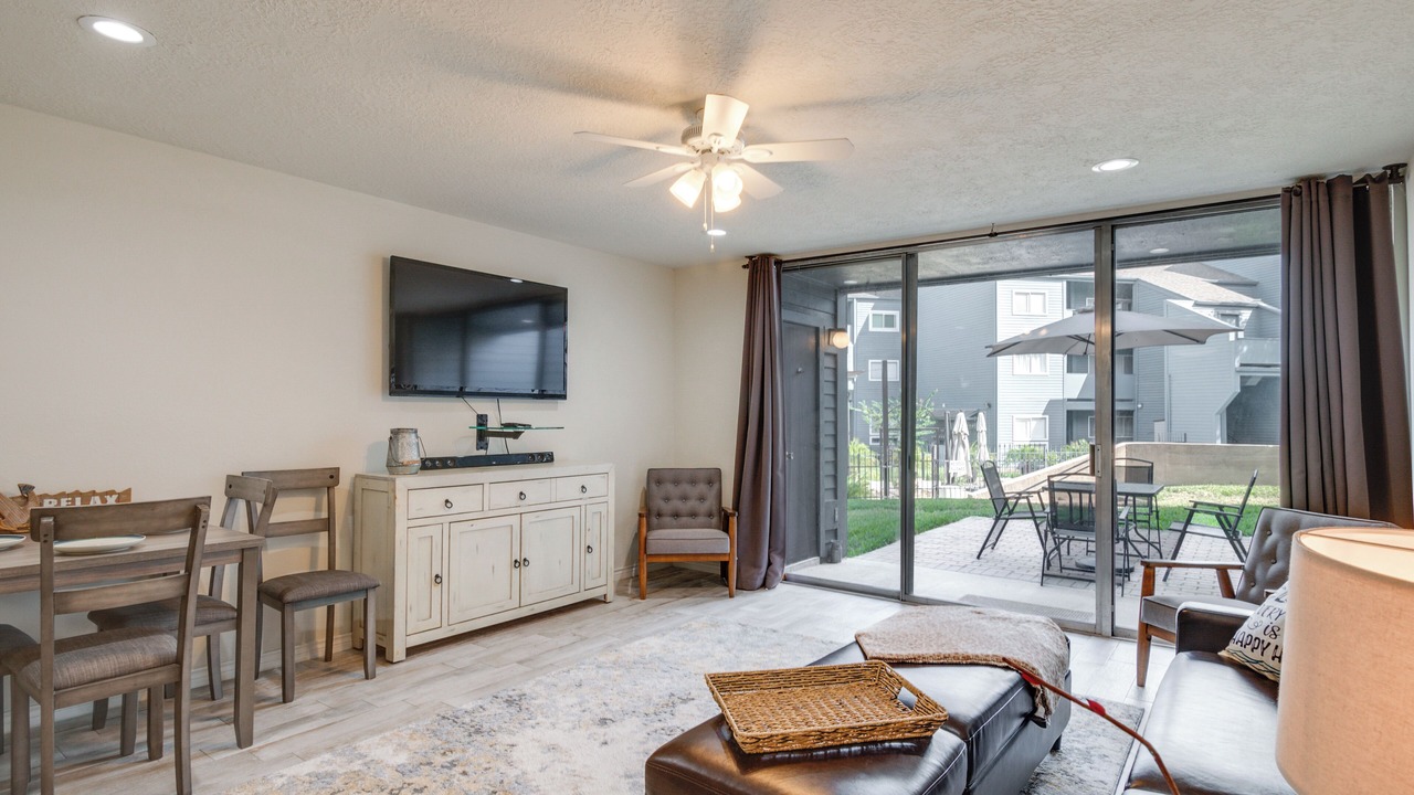 Photo of Livingroom in Walden on Lake Conroe