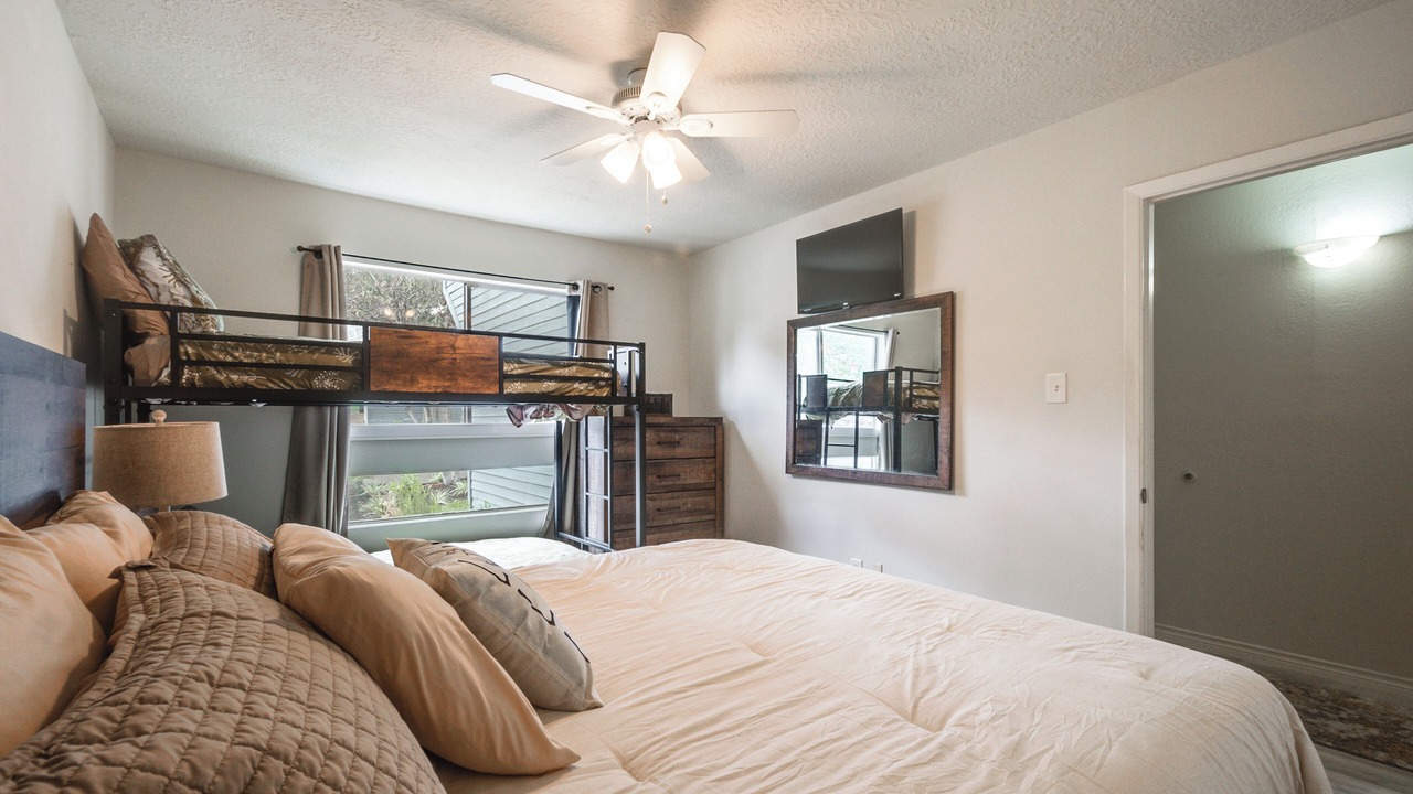 Photo of Bedroom in Walden on Lake Conroe