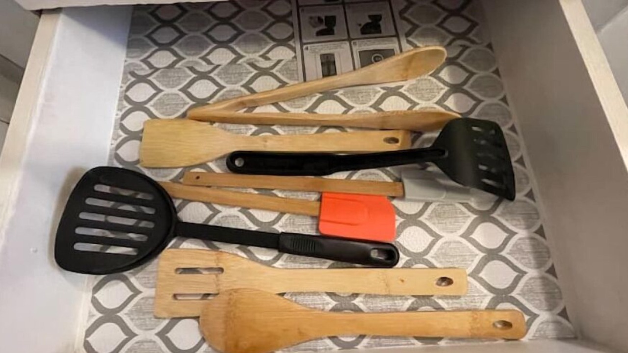 Photo of Others in Friendly