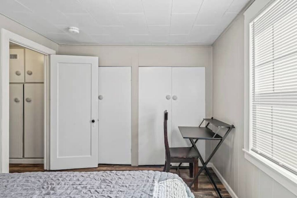 Photo of Bedroom in Friendly