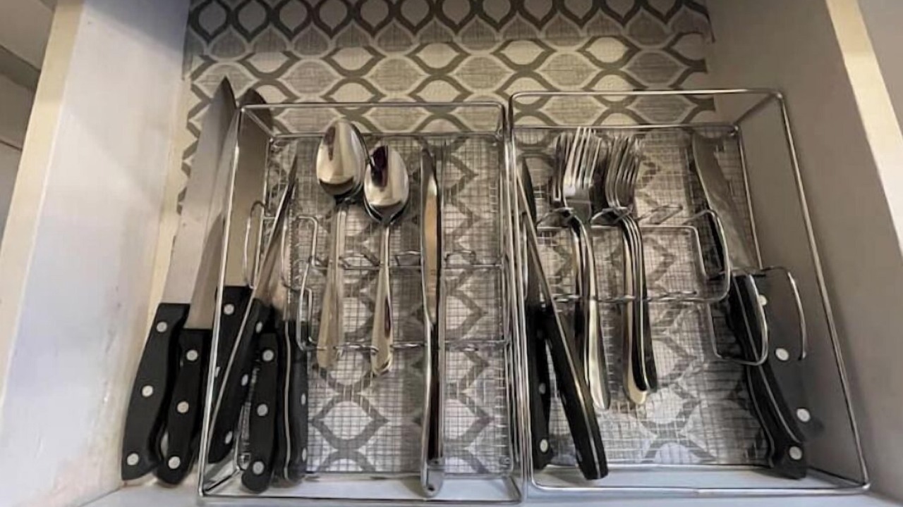 Photo of Others in Friendly