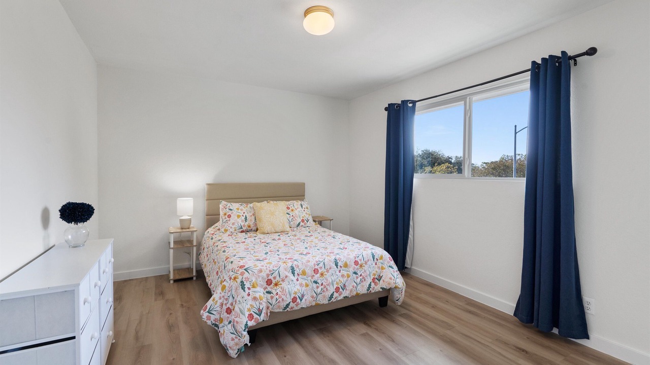 Photo of Bedroom in McNeil