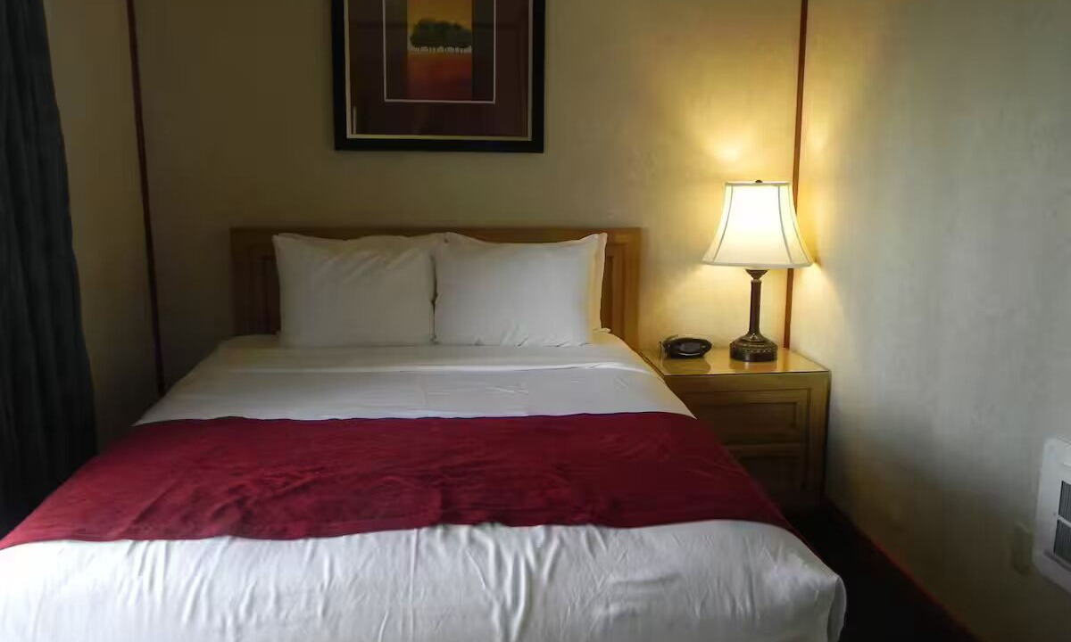 Photo of Bedroom in Lake George