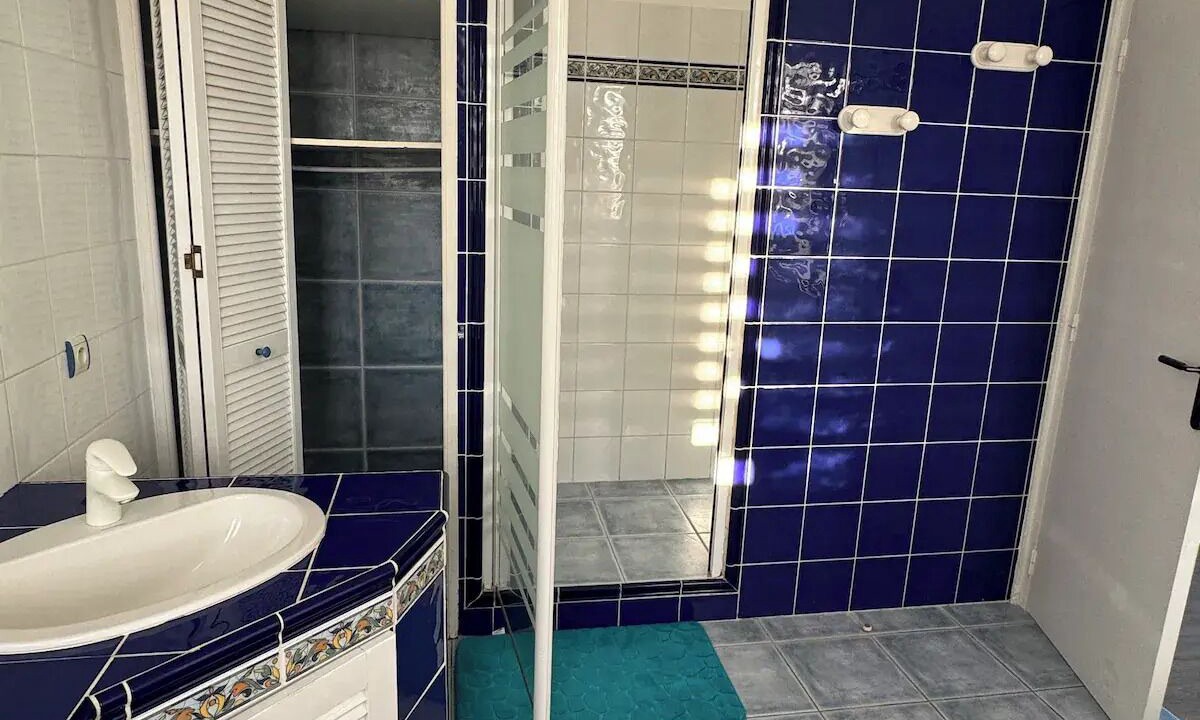 Photo of Bathroom in Valergues