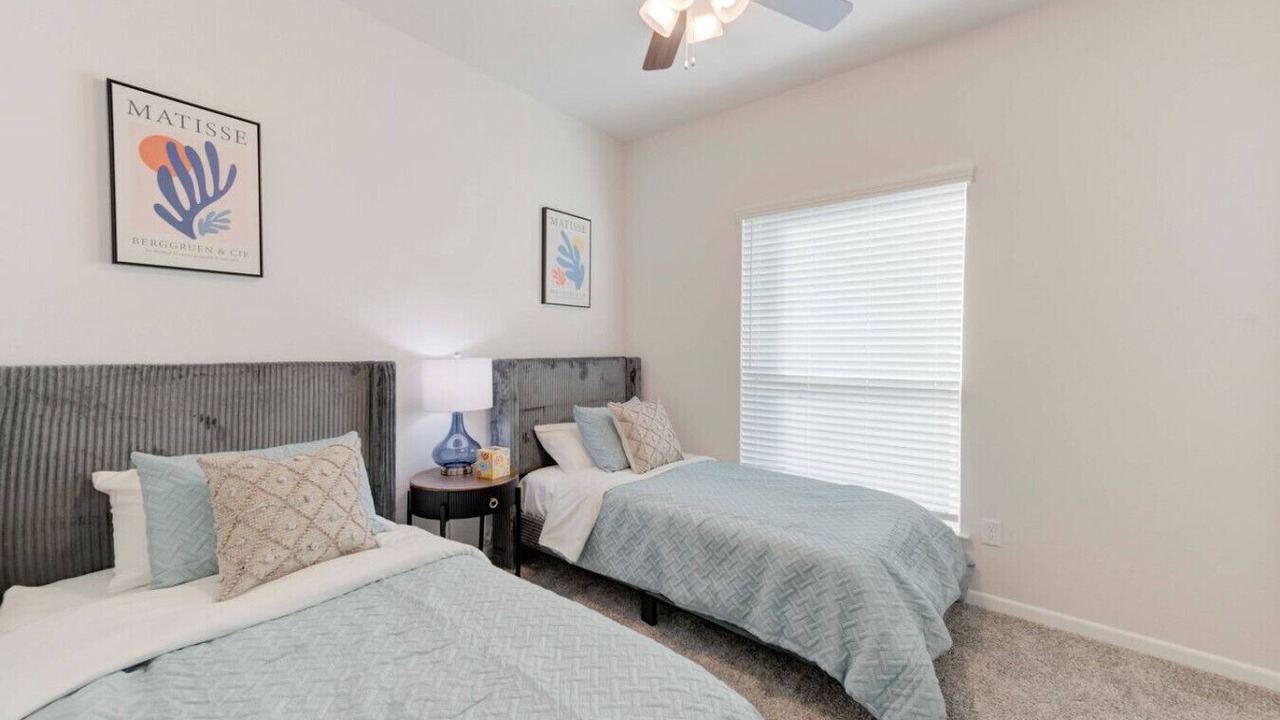 Photo of Bedroom in Troy