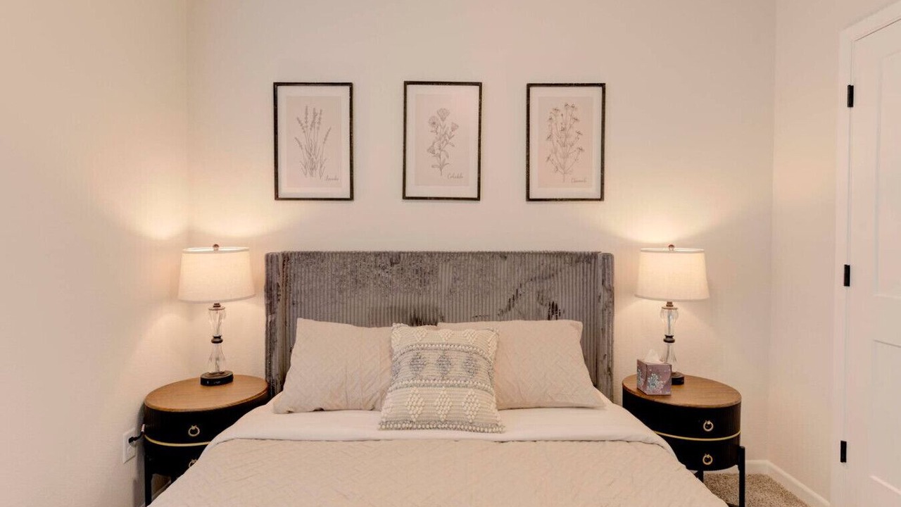 Photo of Bedroom in Troy