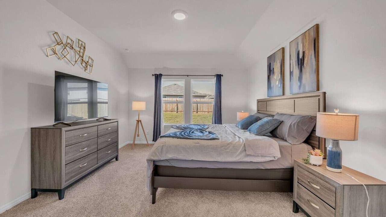 Photo of Bedroom in Manor