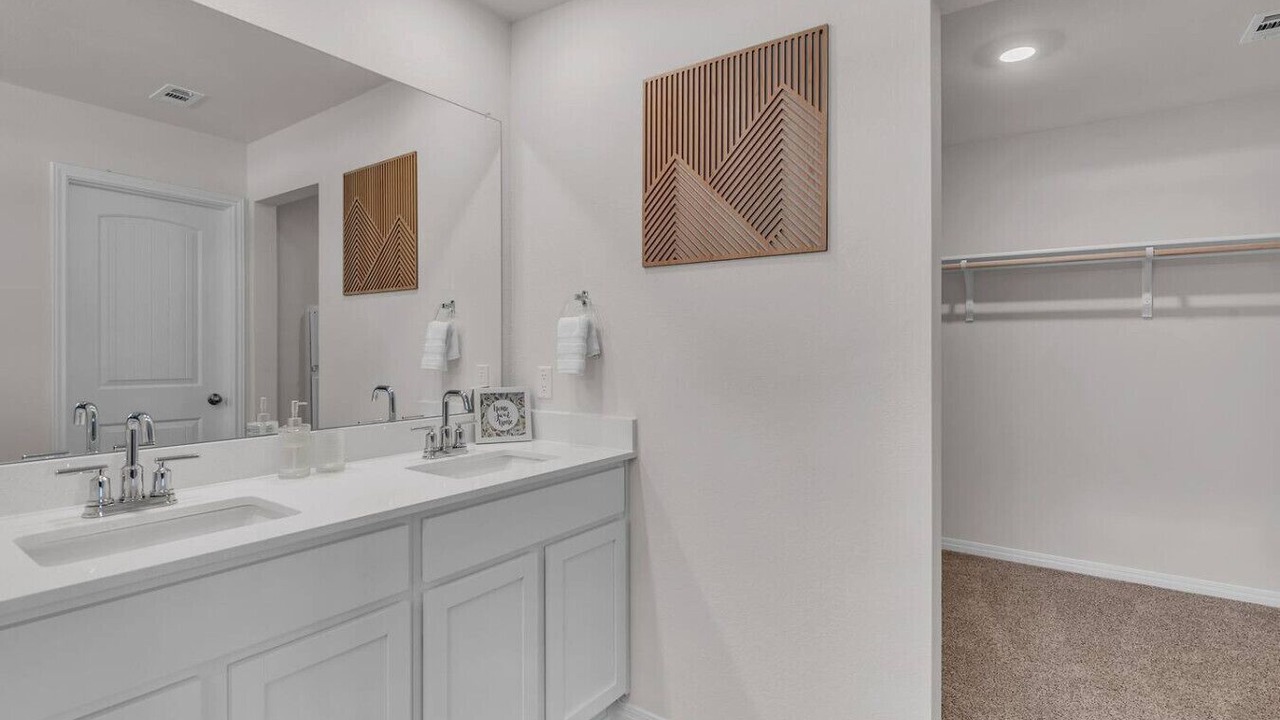 Photo of Bathroom in Manor