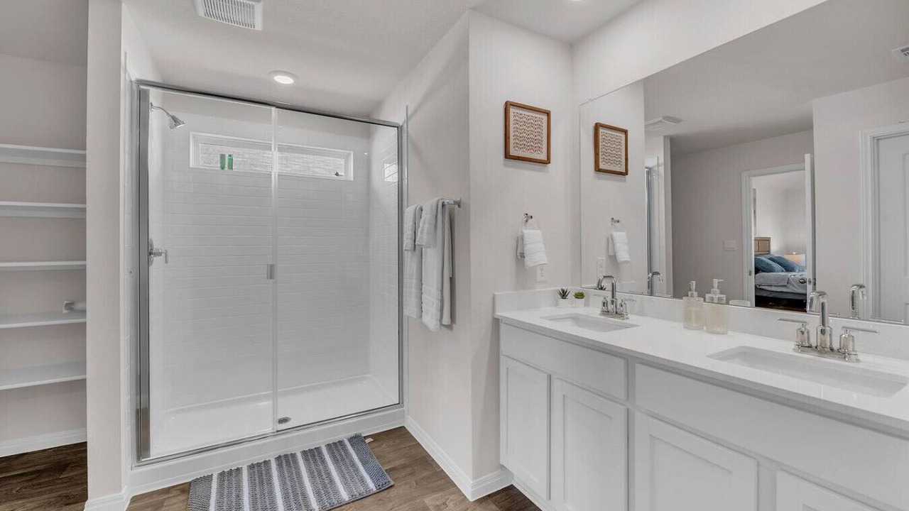 Photo of Bathroom in Manor